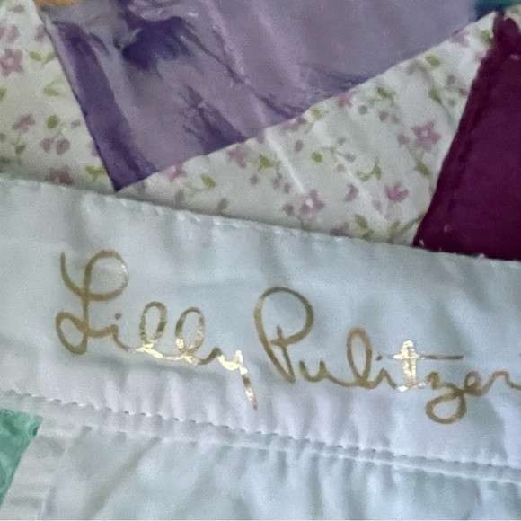 Lilly Pulitzer Buttercup Short. Size 4. Minty green. 100% cotton. Scalloped hem. - Picture 7 of 10